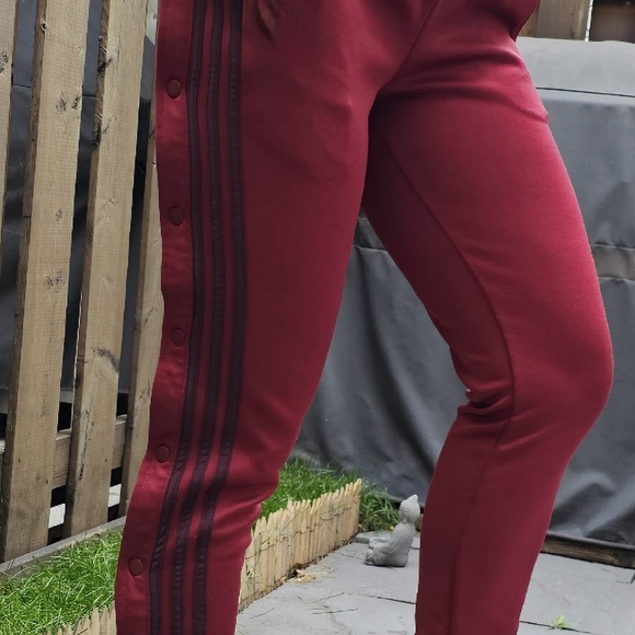 Adidas - Three stripes trackpants - Picture 5 of 9